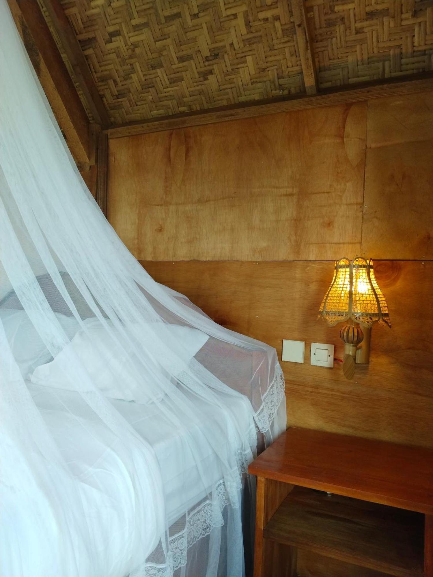 Dewi Rinjani Homestay 特特巴图 外观 照片