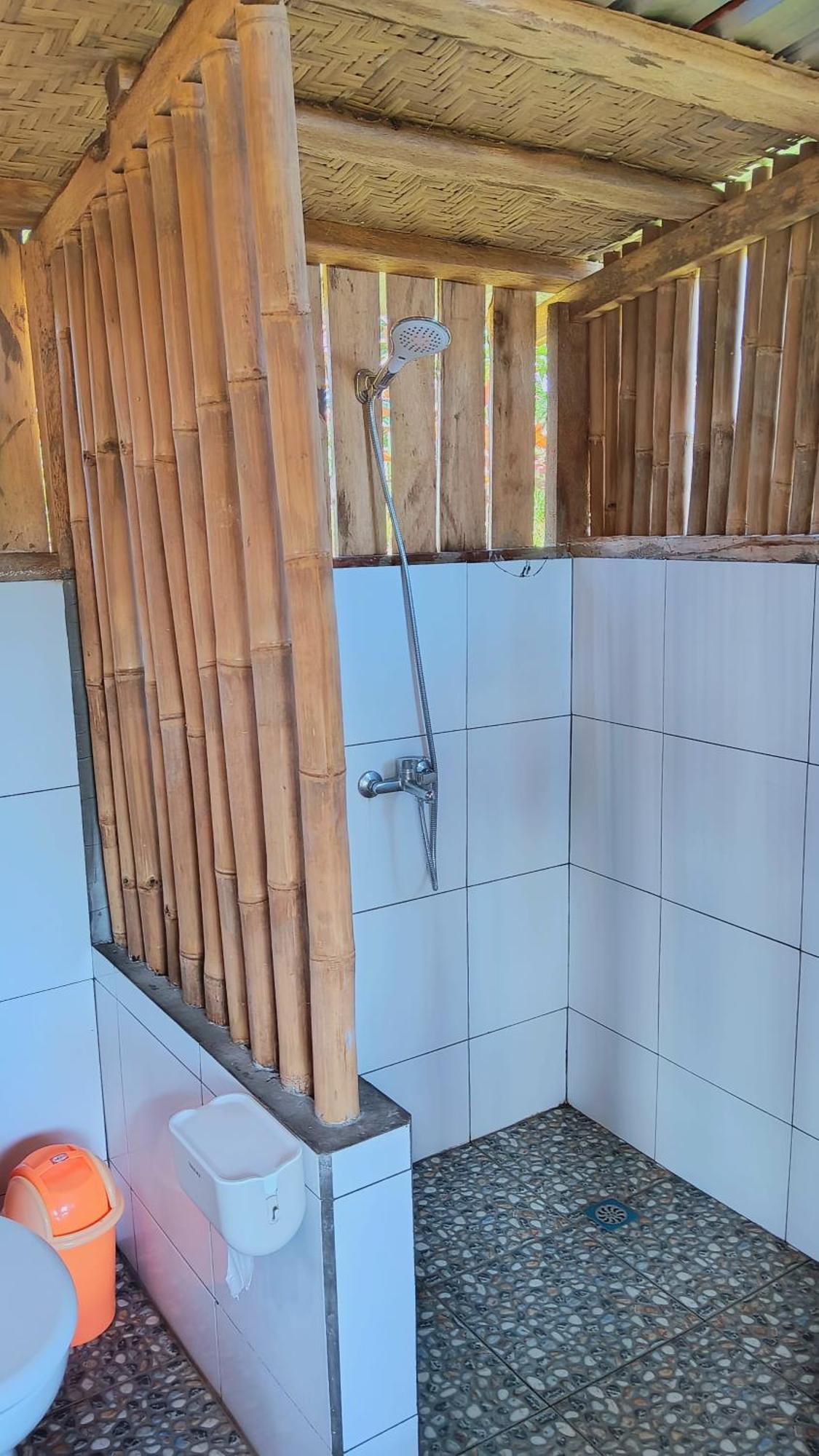 Dewi Rinjani Homestay 特特巴图 外观 照片